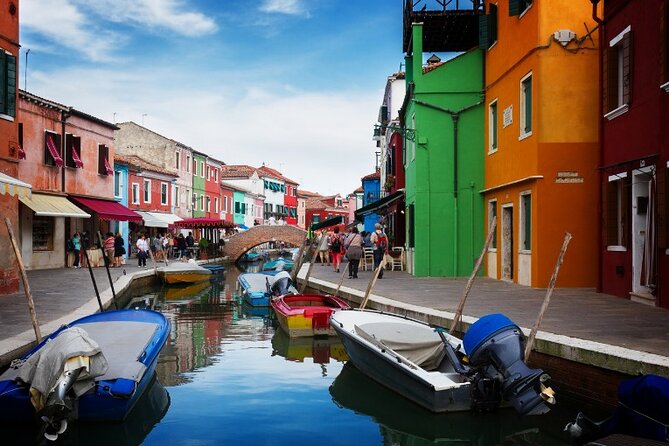 Island Hopping Tour: Mazzorbo, Burano and Murano - Murano glassmaking: lampwork at Ferro Vetro Monica Cavaletto to Palazzo Barovier&Toso