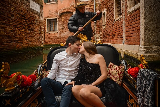 Luxurious Photoshoot in Venice - Pre-shoot communication that helps you show up ready