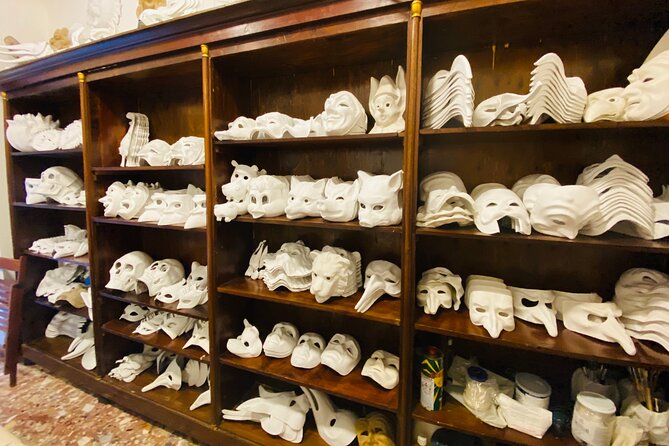 Mask Workshop - Paint Your Own Venetian Mask in Venice, Italy - What the Instructor Does (and How Much Instruction You’ll Get)