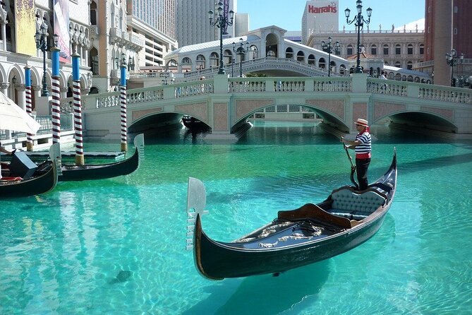 Morning Magic: Venice City Walk and Gondola Tour - Rialto Bridge and the Grand Canal viewpoint logic