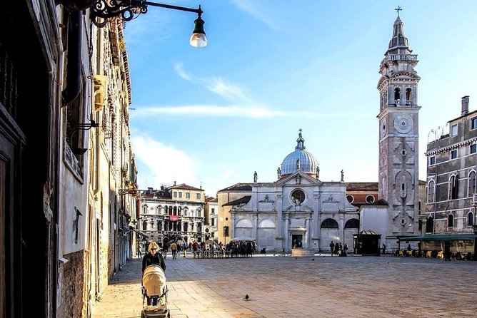 Morning Venice Walking Tour plus St Mark's Basilica Guided Visit - Pacing, headphones, and what to expect with large groups