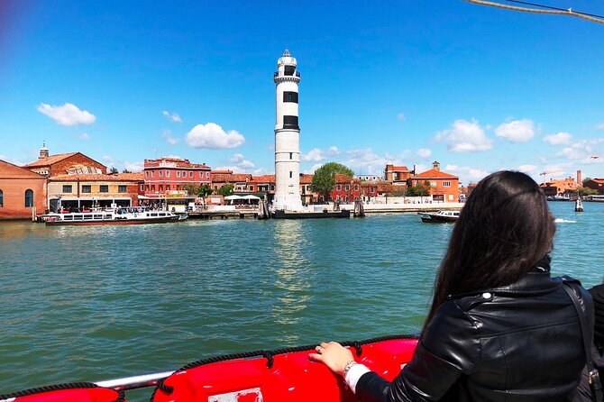 Murano and Burano half-day trip from Punta Sabbioni Jesolo - On-board experience: narration, decks, and the restroom reality