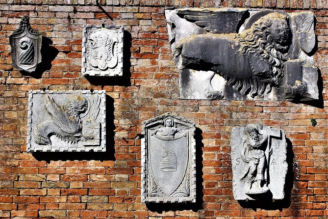 Murano and Burano Islands Semi-Independent Tour - Murano glass factory stop: what to expect in your hour