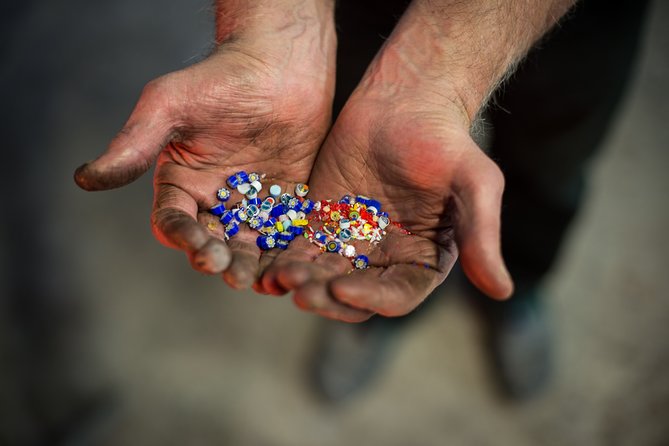 Murano Glass Experience With a Visit to a Burano Lace Island - Shopping reality on Murano glass: how to do it smart