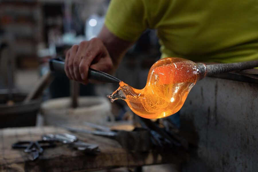 Murano: Glass Factory Experience with Tour and Demonstration - Comfort, Accessibility, and Real-World Practicalities
