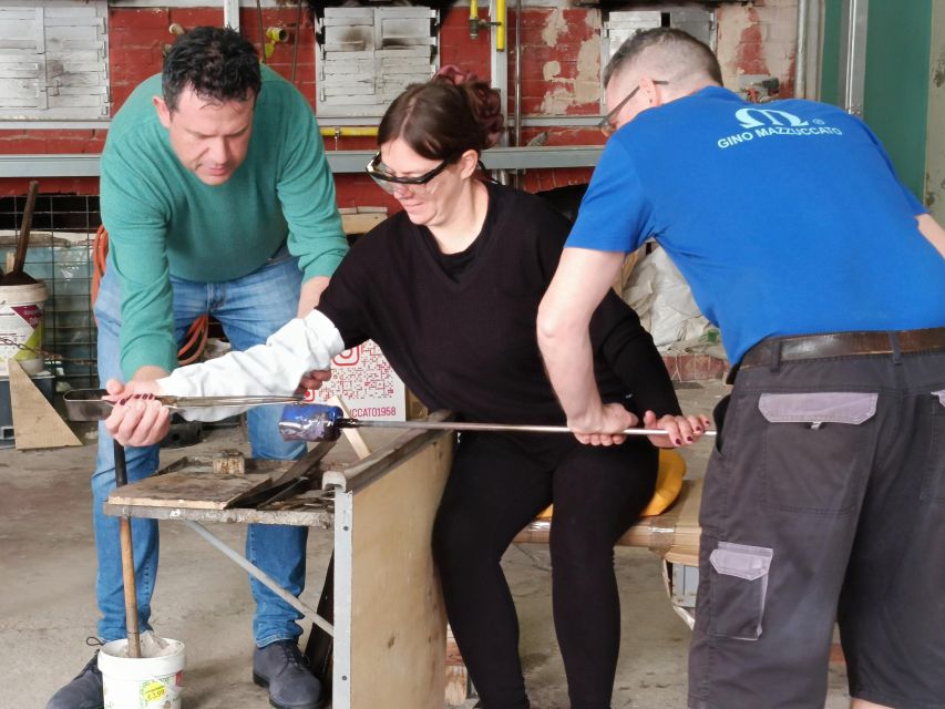Murano: make your item with a glass master and take it home - Who this Murano Glass workshop is best for