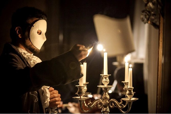 Musica a Palazzo 'Traveling Opera' Performance in Venice - The Music Is Real Opera, Just in a Different Stage Reality