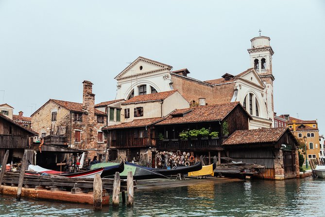 Off the Beaten Track in Venice: Private City Tour - Stop 1: Isola di San Giorgio Maggiore and the view you can feel in your feet