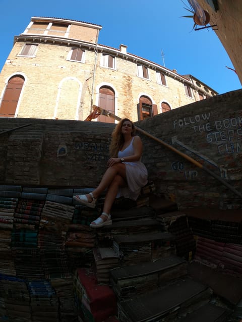 Photo with a professional photographer in Venice - Practical tips so your photos look natural (and not staged)