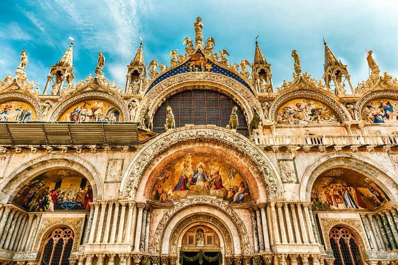 Priority Access St. Mark's Basilica Tour with Terrace Option - Where you meet in Piazza San Marco, Colonna di San Marco included