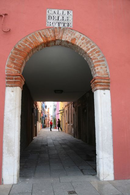 Private 4 hours North Lagoon: Traditional Venetian Boat Tour - Murano glass factory access, what you get (and how to use it)