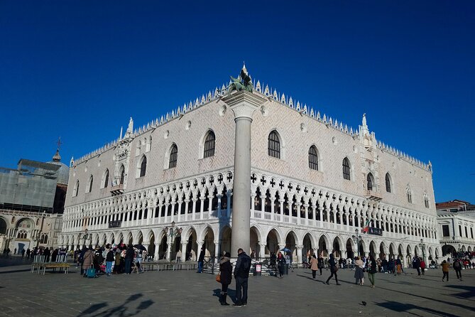 Private 4hrs Venice Tour: Doge's Palace, Grand Canal & St Mark's - St Mark’s Square and the walking loop through Hidden Venice