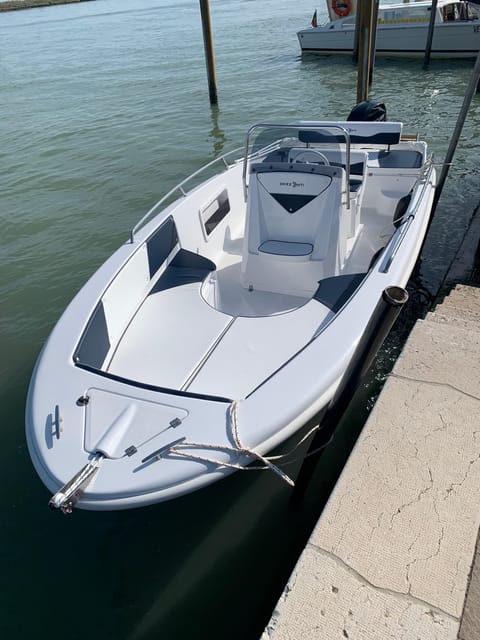 Private boat tour, visit the major islands Venice - Why this private speedboat tour is a smart way to see Venice Lagoon