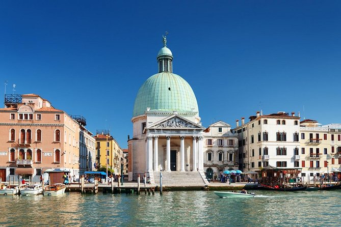 Private Departure Transfer: Venice Hotels to Venice Train or Bus Station - Arriving at Santa Lucia Station: what you gain and what to watch