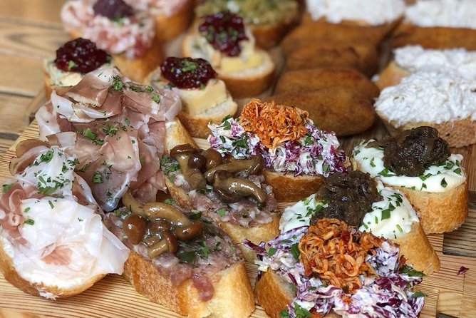 Private Food Tour: Cicheti & Wine - Why cicheti and wine tours in Venice feel different than the usual bar crawl