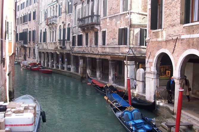 Private Full Day Tour from Milan to Venice with local tour guide and fast train - Price and Value: When $523.60 Per Person Works