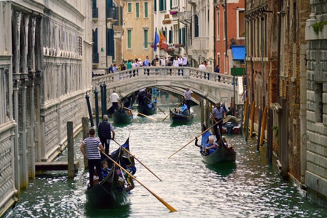 Private Gondola Serenade with Music - The private gondola serenade, and why it feels different in Venice