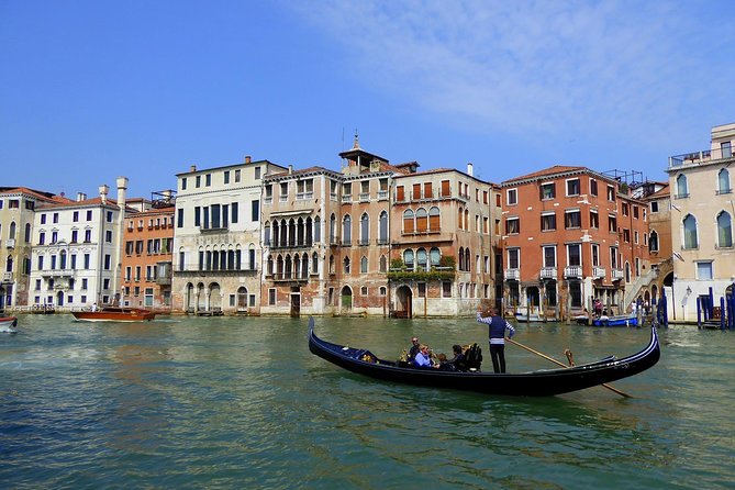 Private Gondola Serenade with Music - Music on board: vocals, instruments, and the emotional lift