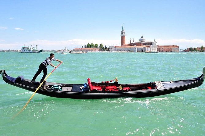 Private Gondola Tour - Gondolier personalities: when it turns into a story