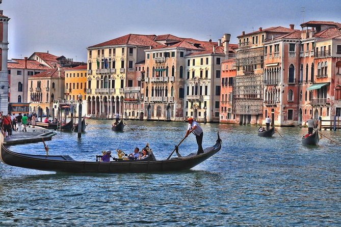 Private Gondola Tour - €5 access fee: the thing day-trippers forget