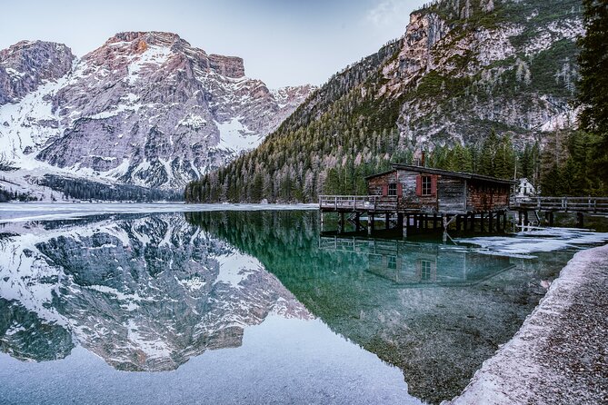 Private Guided Tour in the Dolomites from Venice - Stop 4: Lago di Braies and how to handle the crowds and lack of phone signal