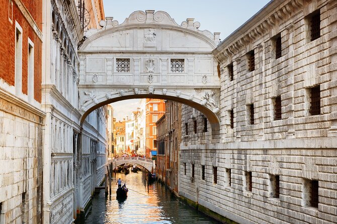 Private or Semi Doge's Palace & Saint Mark's Basilica Guided Tour - Walk, heat, and pace: how to make 2.5 hours feel manageable