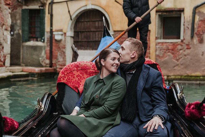 Private Photo Shoot in Venice with Gondola Ride - Venice in One Shot: Why This Private Photo Shoot Works