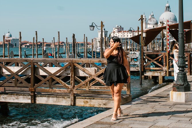 Private Photoshoot Experience in Venice - Rialto, a narrow street, and San Marco: what each backdrop gives you