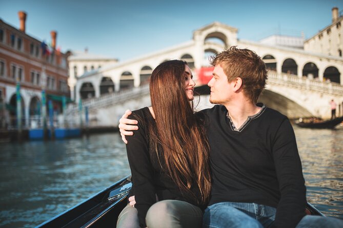 Private Photoshoot on Personal Gondola in Venice - Photos in 48 hours: what you’ll likely get, and what to watch