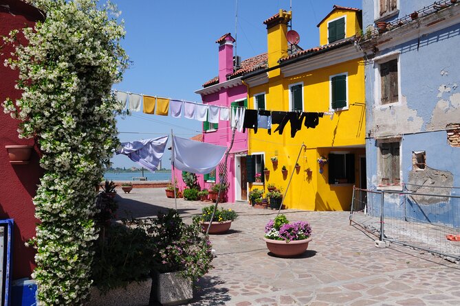Private Tour Murano and Burano - San Donato in Murano: church time that breaks up the craft vibe