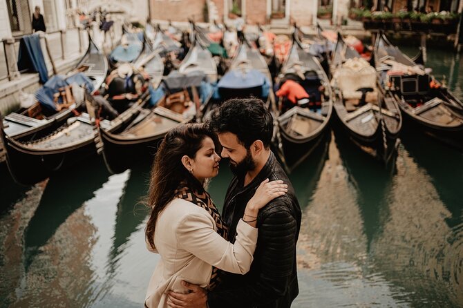 Private Tour: Personal Travel Photographer Tour in Venice - Rialto Bridge: iconic, photogenic, and plan for movement