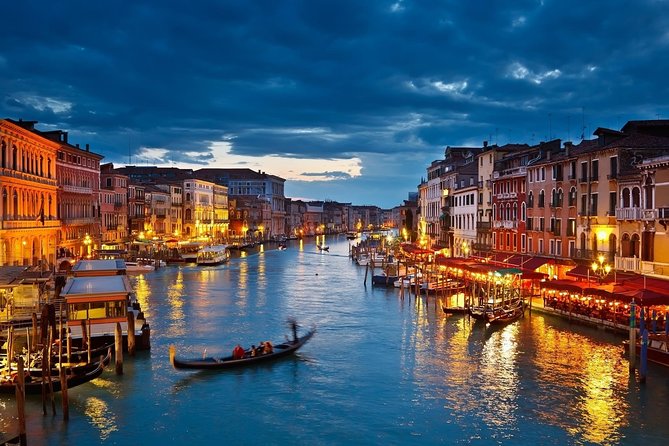 Private Tour: Venice Grand Canal Evening Boat Tour - Bridges you spot by moving boat: Rialto and the wooden Accademia bridge