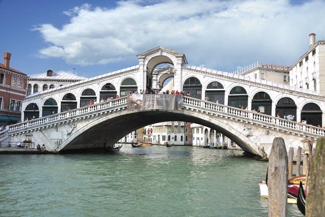 Private Tour: Venice Rialto Market, San Polo and Frari Church Walking Tour - Price per group: when $290.29 is a smart deal