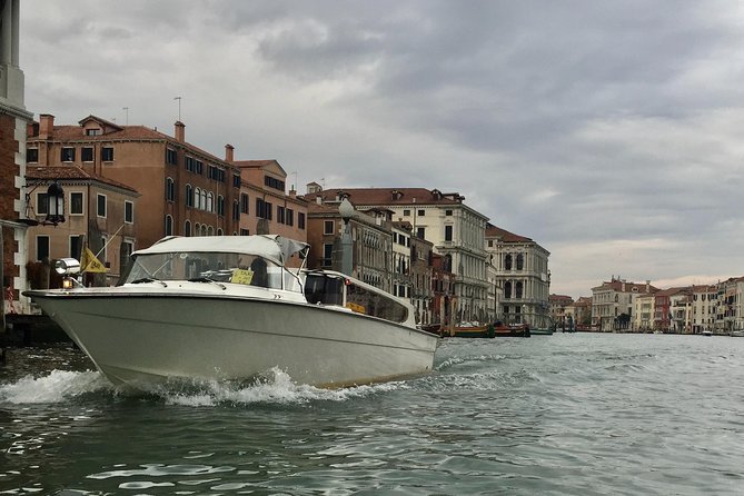 Private transfer from hotel in Venice To VCE airport - Hotel pickup, water taxi to Piazzale Roma, then the van to the airport