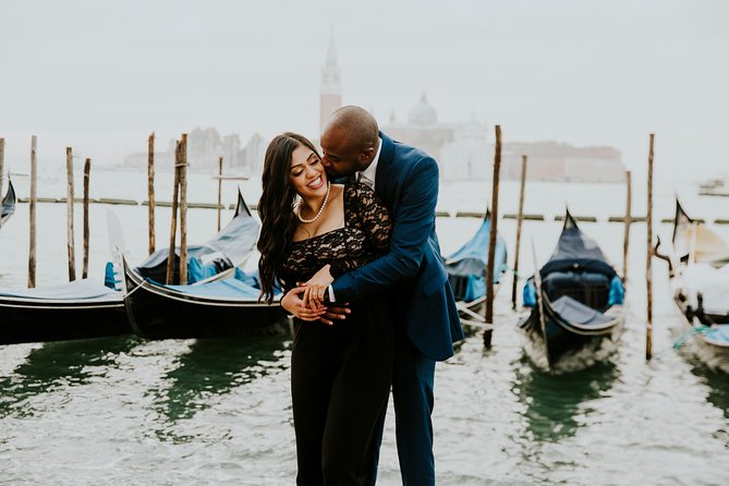 Private Vacation Photography Session with Local Photographer in Venice - Your Photo Route: Dorsoduro, San Marco, Punta della Dogana, Then Back Again