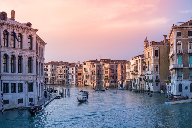 Private Venice 2 hrs Tour: Boat & Walking Tour with food tasting - The food tasting: pastry and coffee or cicchetti with wine