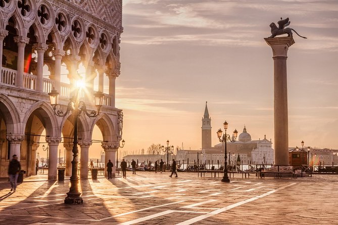 Private Venice City Tour and Gondola Ride - Palazzo Ducale with your private licensed guide