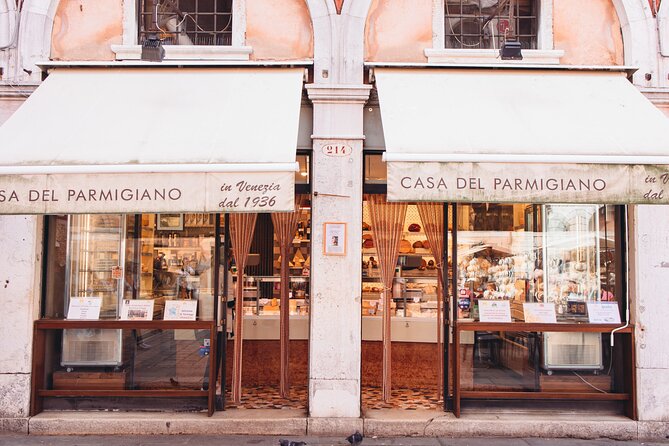 Private Venice Street Food Tour with a Sommelier - Neighborhood hopping through San Marco, San Polo, and Santa Croce
