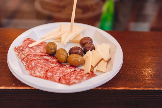 Private Venice Street Food Tour with a Sommelier - Guide quality matters, and the names you may see