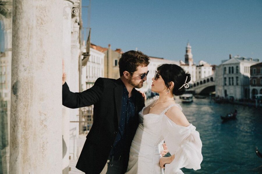 Professional Photoshoot in Venice - Optional Upgrades: Gondola, Burano or Lido, and Makeup