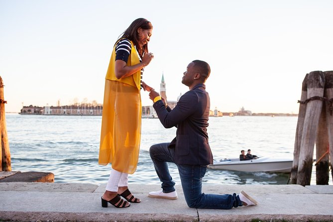 Proposal Photographer in Venice - Ponte di Rialto: a short stop that can still look cinematic