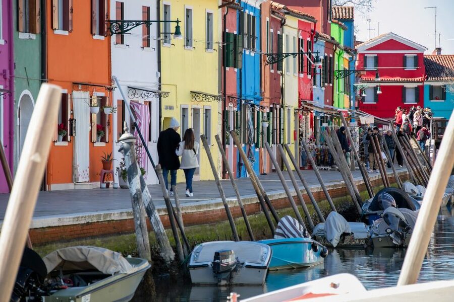 Punta Sabbioni: Murano, Burano & Torcello Guided Boat Tour - Burano’s colorful houses and lace culture: your two hours to wander