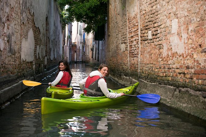 Real Venetian Kayak - Tour of Venice Canals with a Local Guide - Key highlights worth knowing