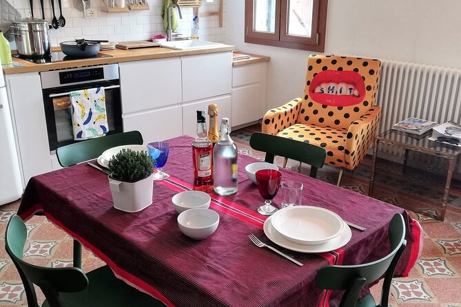 Rialto Market & Seafood Cooking Class in Murano - Murano cooking lesson: aperitivo, prosecco, and a canal-view kitchen