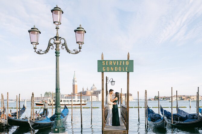 Romantic Photoshoot in Venice - Private Shoot Flow, Timing, and What to Expect