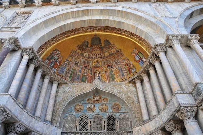 Saint Marks Basilica, Doge's Palace and Gondola tour in Venice - Inside St. Mark’s Basilica: Golden Mosaics and Skip-the-Line Entry