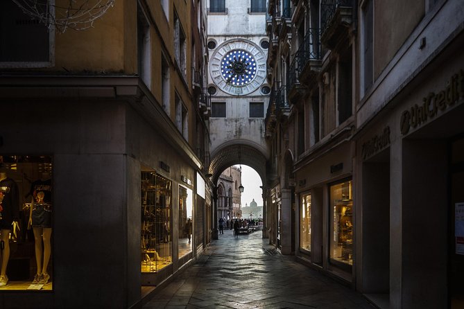 San Marco Pass: Basilica, Doge Pal. & Bell Tower Priority Tickets - Stop 6: The Museo Archeologico Nazionale di Venezia stop that adds variety