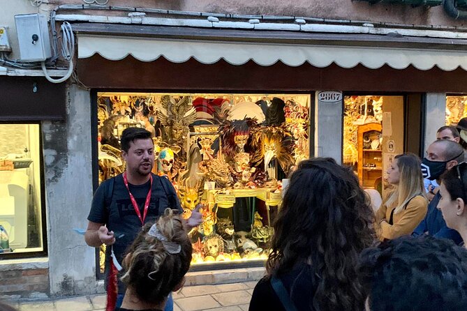 Secret Venice, an unusual walk - Private Walking Tour - Why this private Venice walk feels different from a standard highlights tour