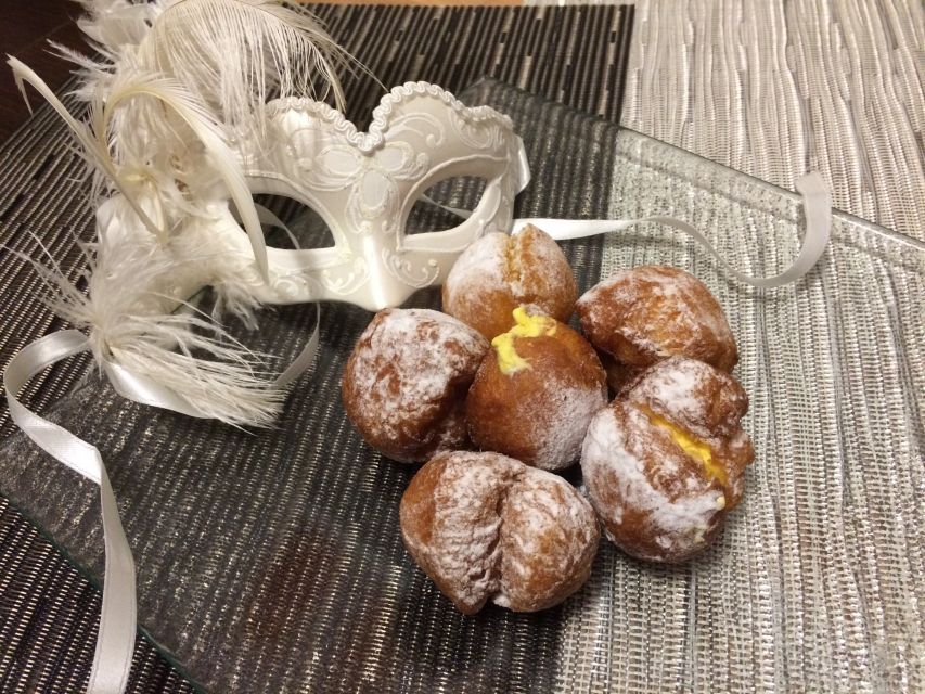 Secrets of Venice Carnival and Life of Casanova Tour - Following Casanova Through Venice: From San Samuele to the People Who Shaped Him