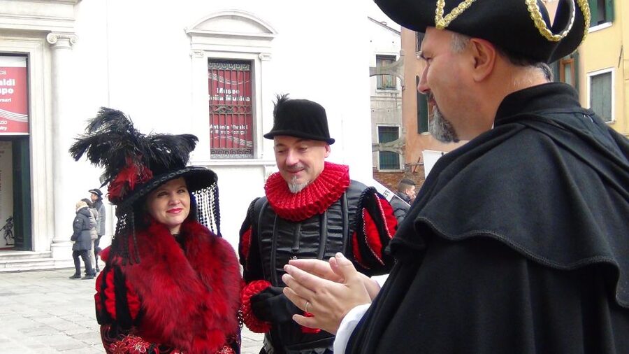 Secrets of Venice Carnival and Life of Casanova Tour - Masks, Tricks of Identity, and How They’re Made